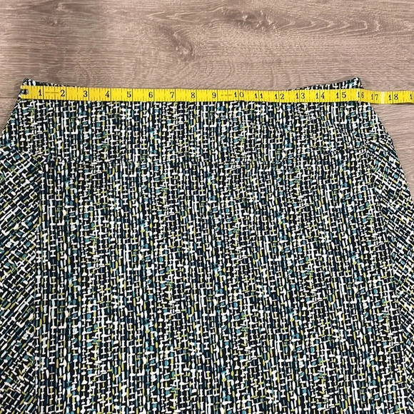 J. Jill The Wearever Collection Smooth Fit Pencil Skirt M Petite - Picture 4 of 12